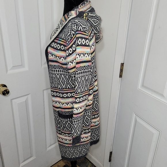 Monteau Multicolor Patterned Cardigan - Picture 6 of 11
